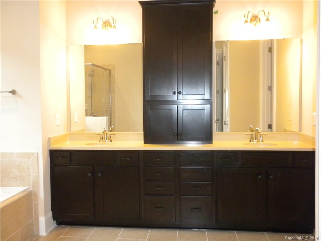 The Retreat At Sunset Ridge - Residential