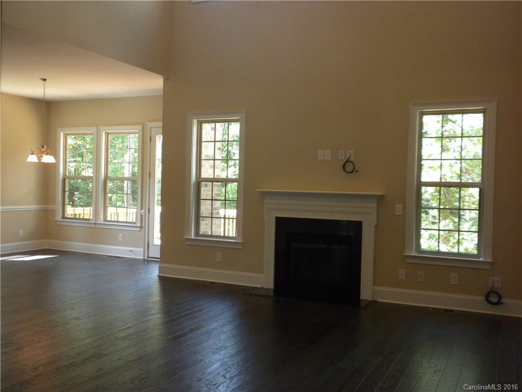 The Retreat At Sunset Ridge - Residential