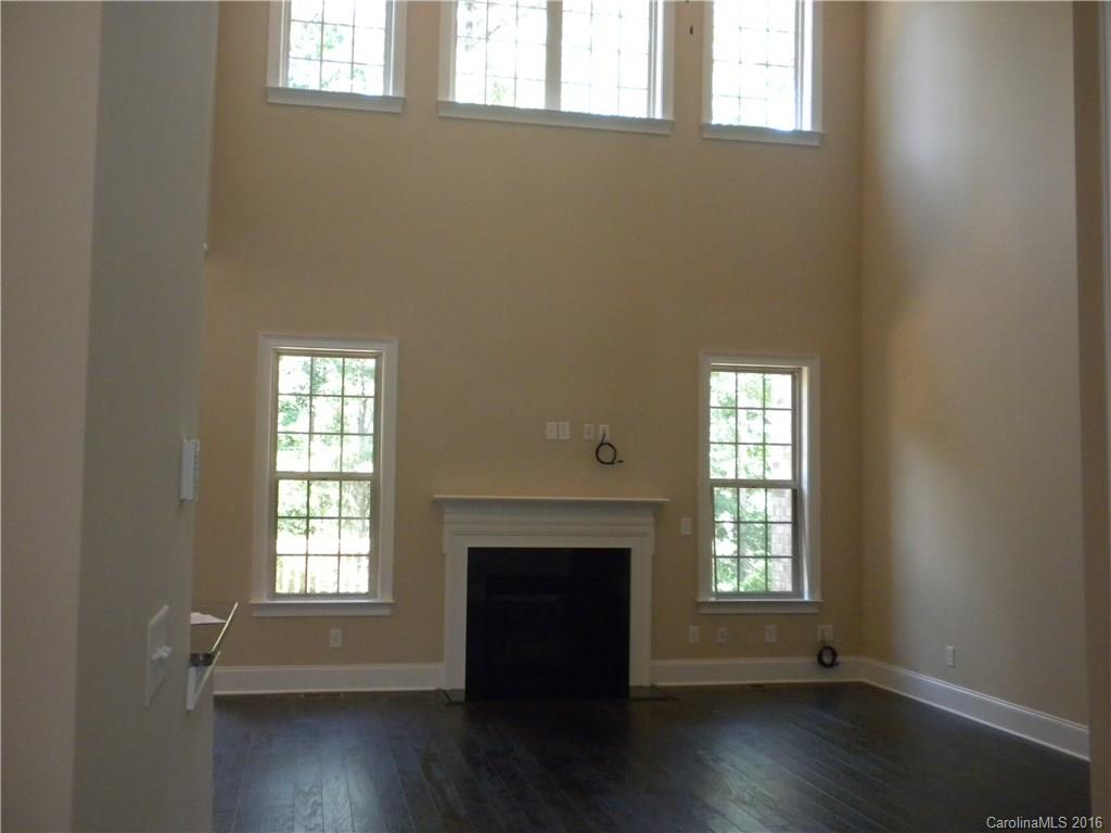 The Retreat At Sunset Ridge - Residential