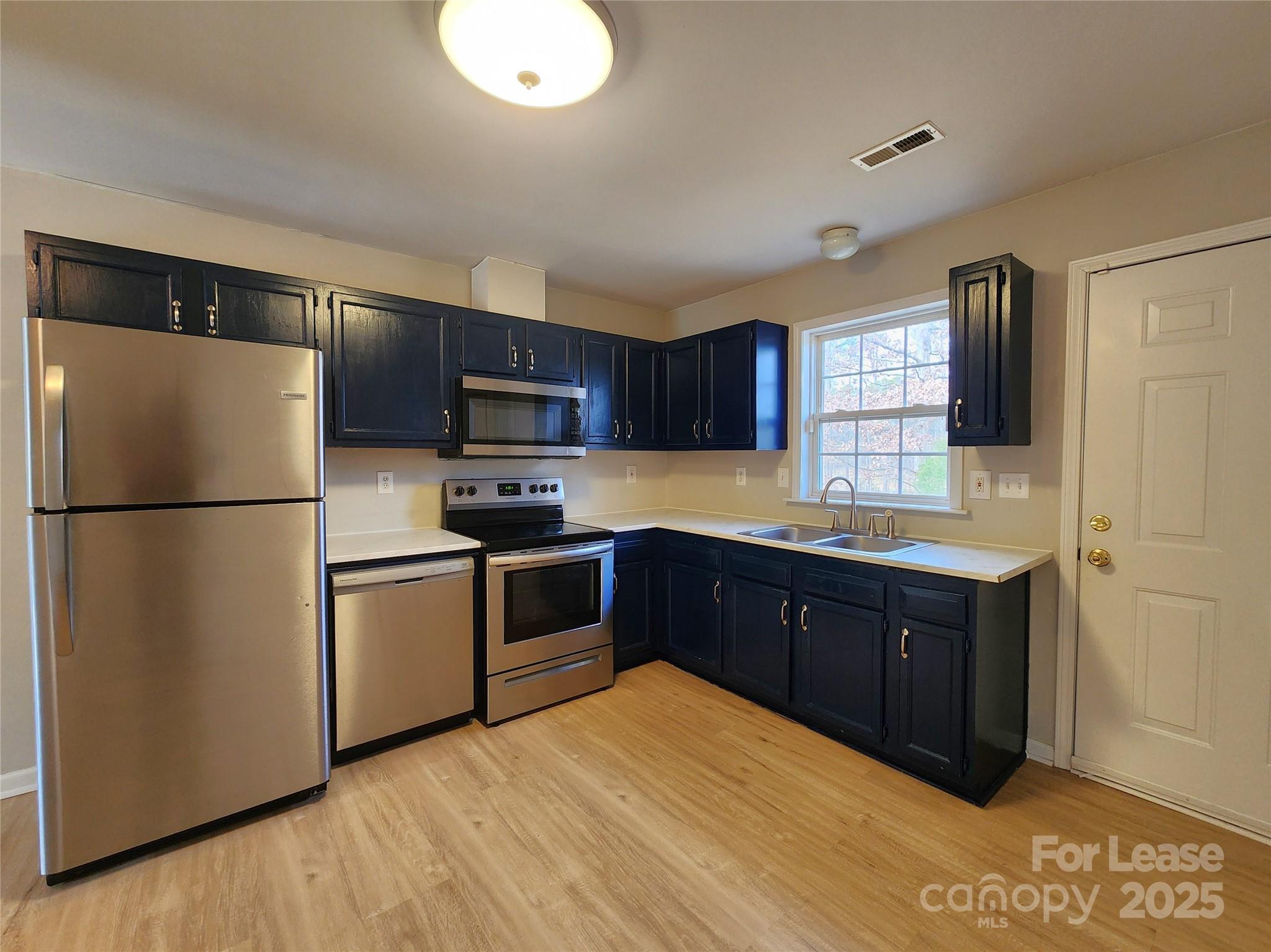 1247 Forest Park Drive