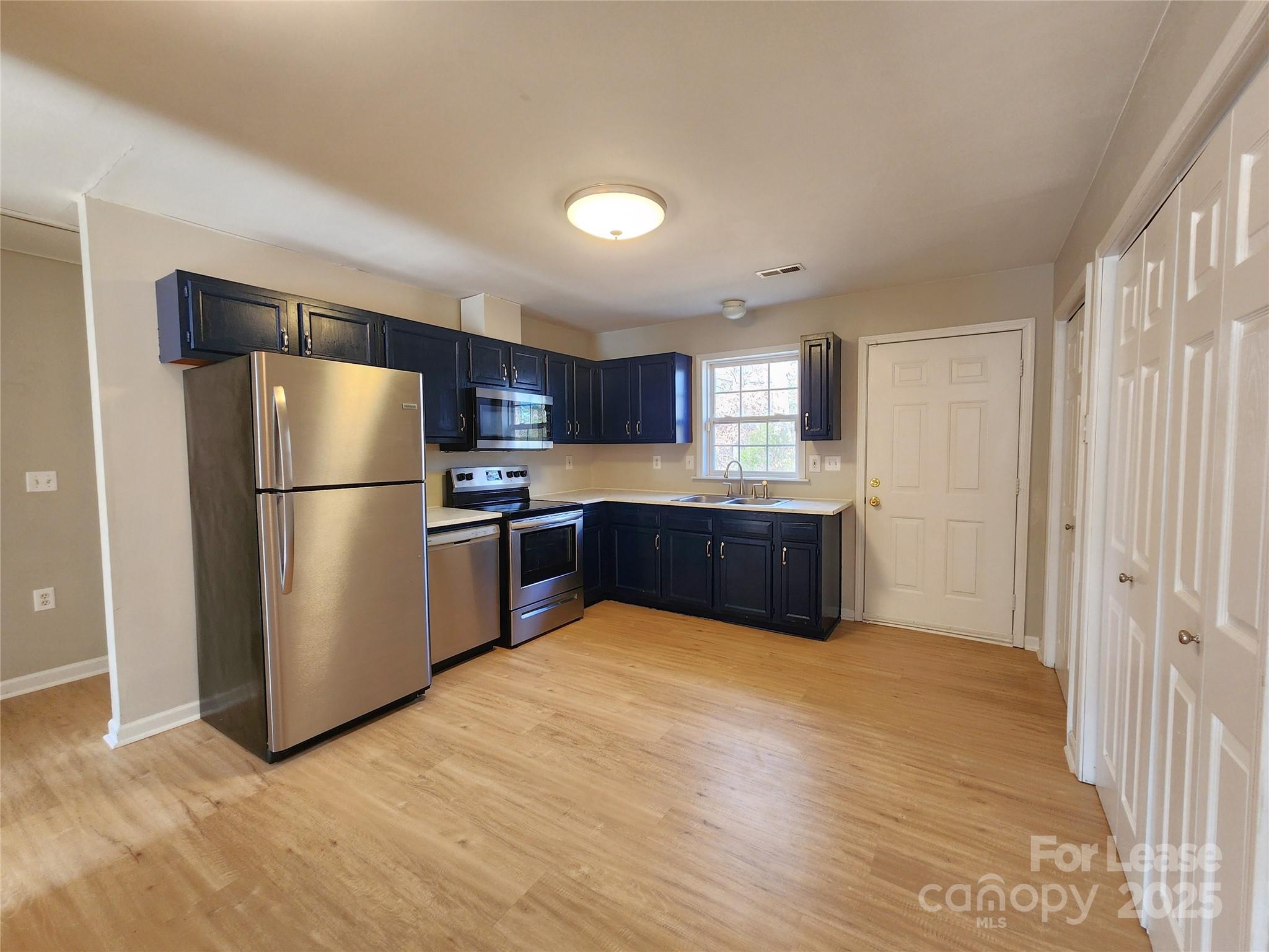 1247 Forest Park Drive