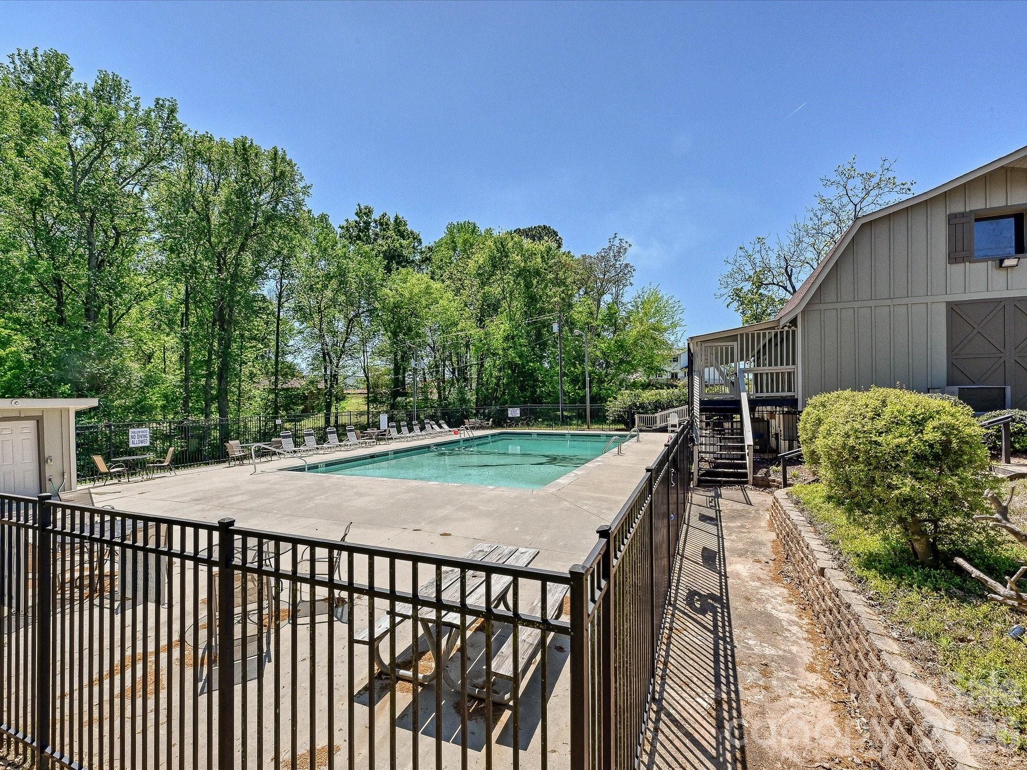 Black Horse Run - Residential