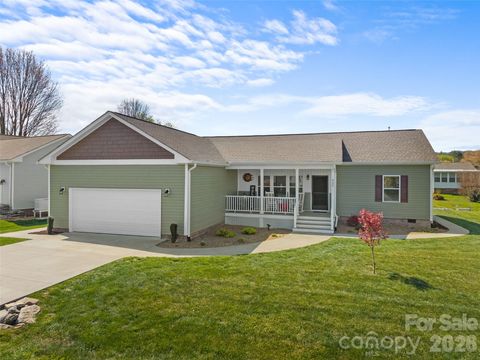 432 Sassafras Drive Hendersonville NC 28739