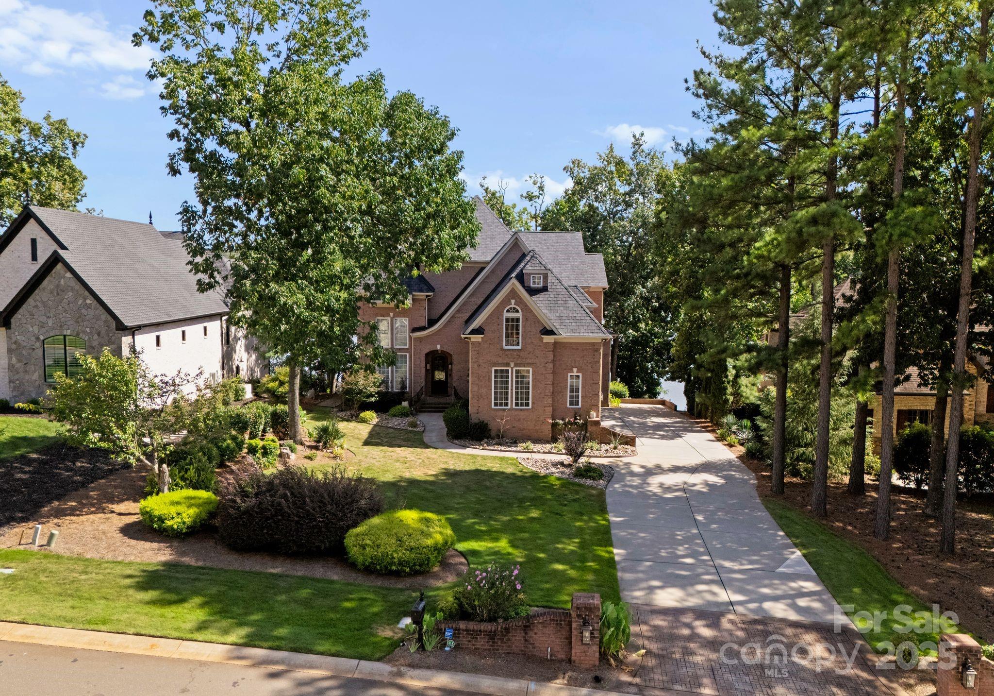 3251 Lake Pointe Drive