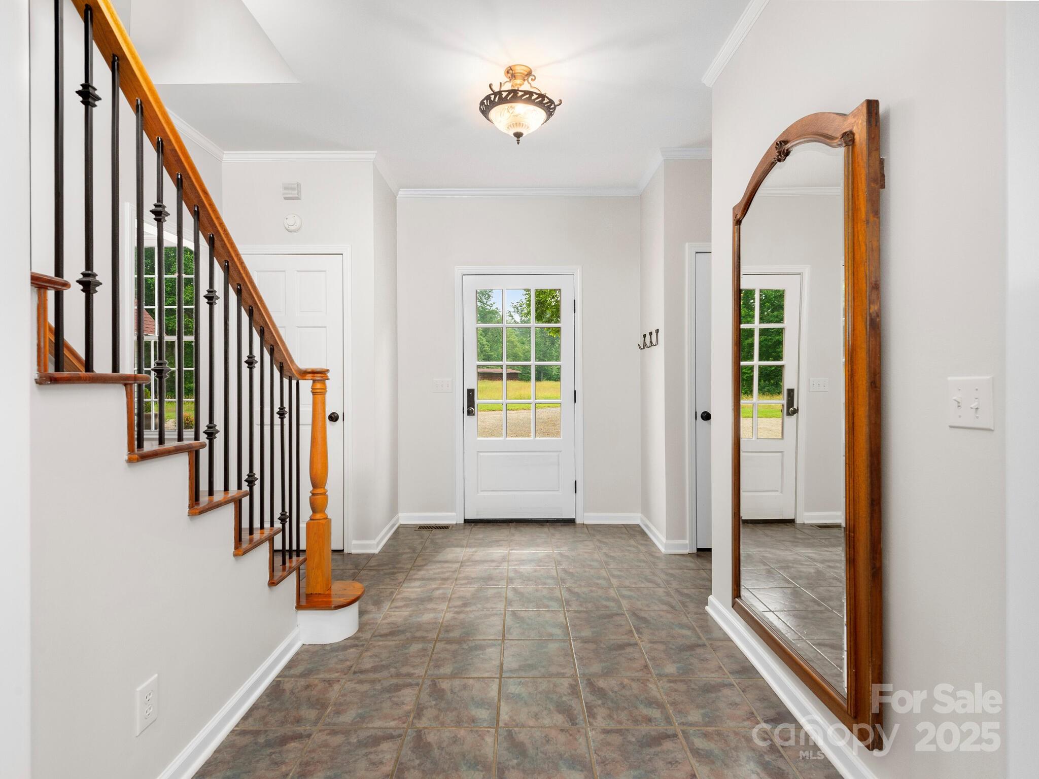 216 Mount Vernon Drive