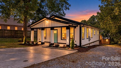 Photo of 111 N Clay Street, Lowell, NC 28098 (MLS # 4424138)