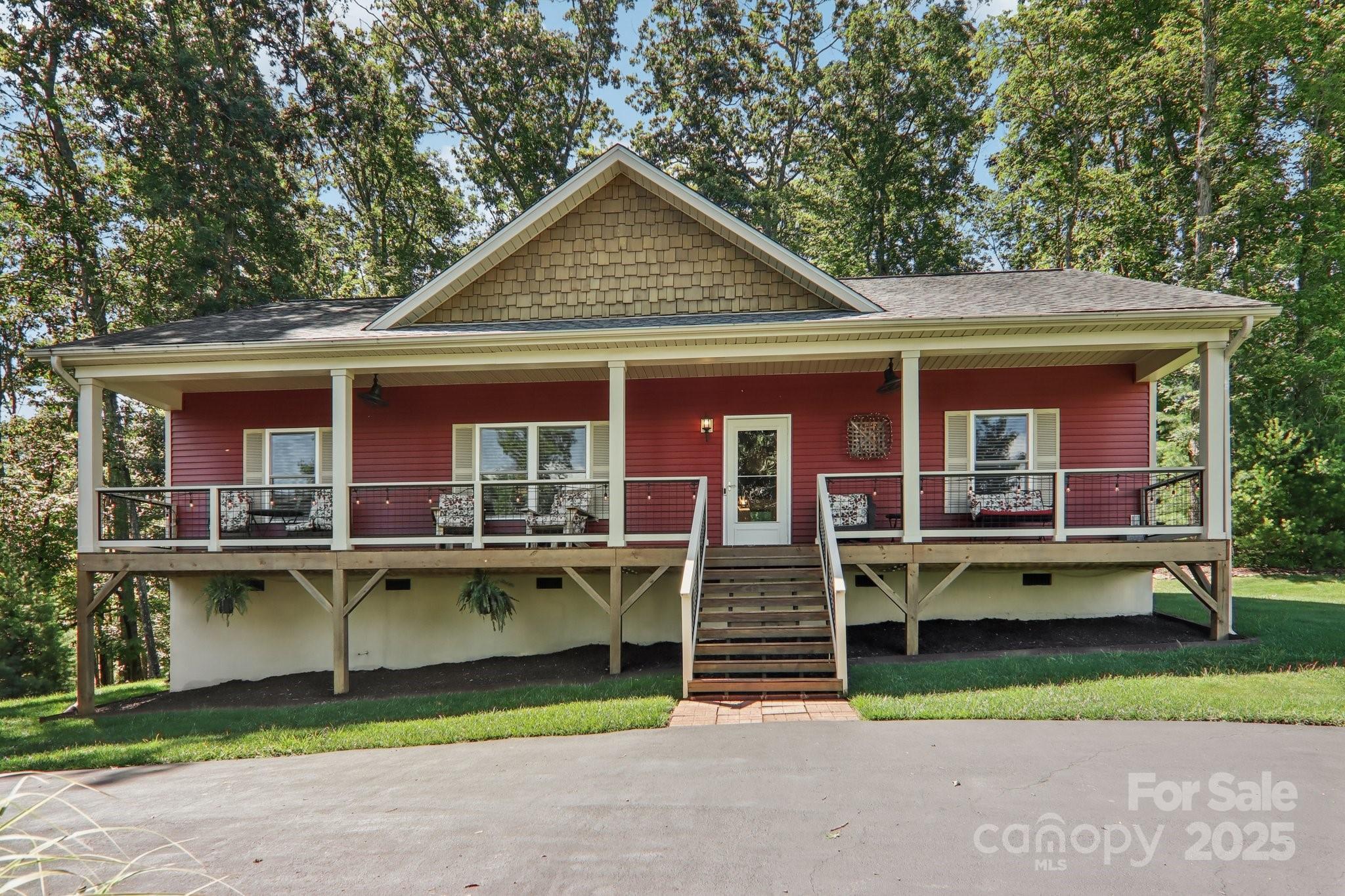39 Catatoga Lane