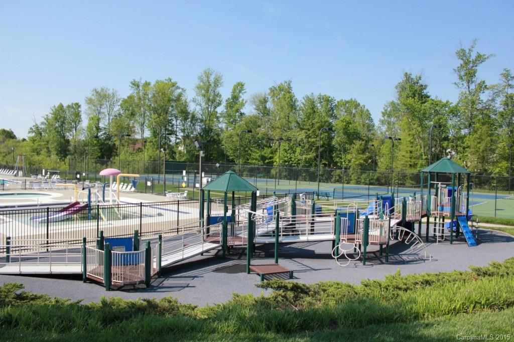 Moss Creek Village - Residential