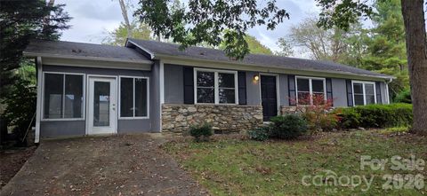 Photo of 6 Fairway Drive, Asheville, NC 28805 (MLS # 4364896)