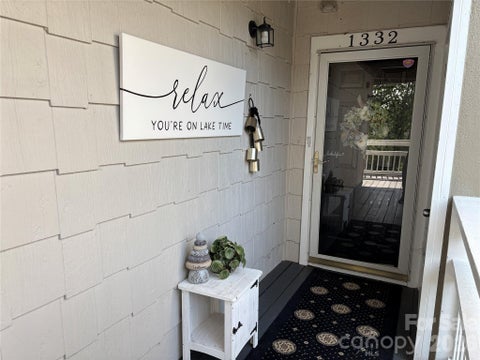 Photo of 1332 Torrence Circle, Davidson, NC 28036 (MLS # 4422465)