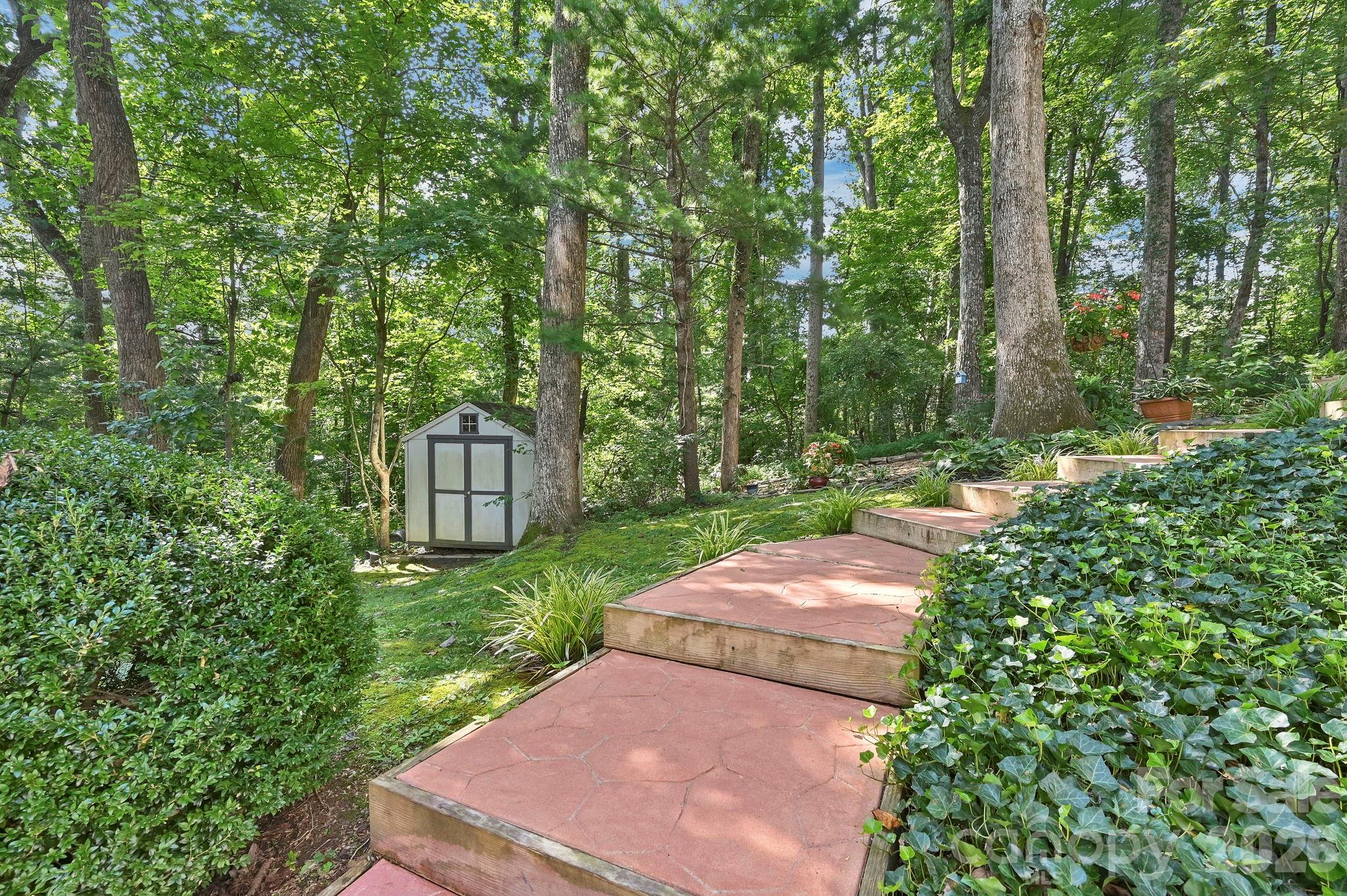 25 Weston Heights Drive