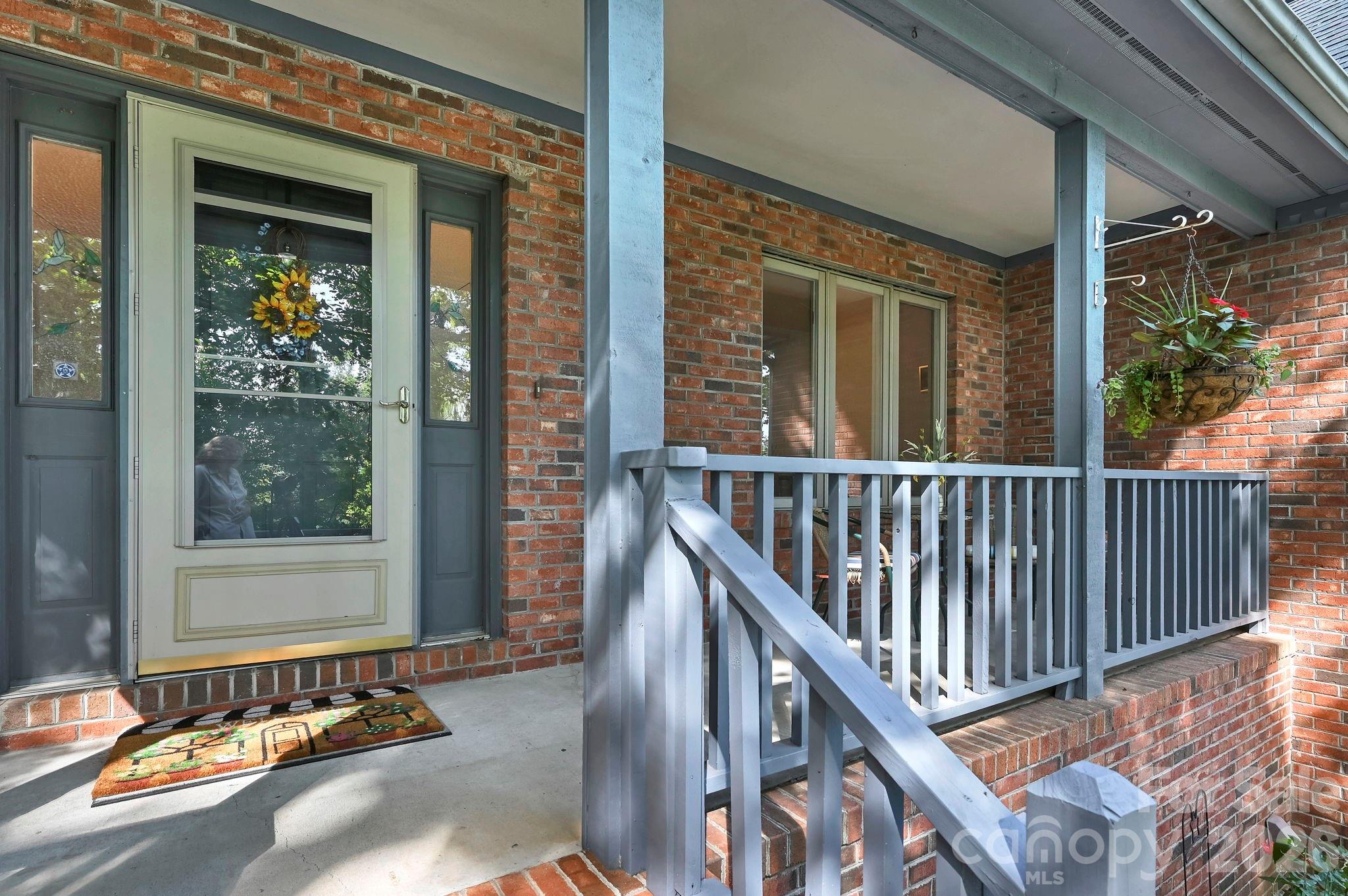 25 Weston Heights Drive