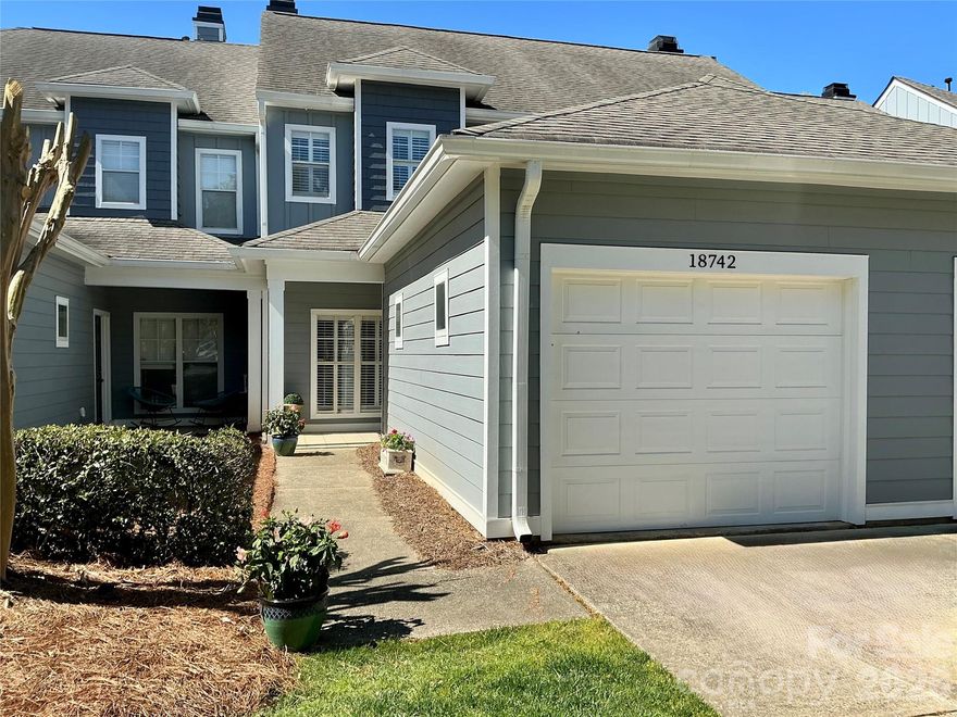 Discover lakefront living at its finest in this rare Silver Quay townhome—where the attached garage and unparalleled community amenities are the true stars! Enjoy secure, convenient parking with a 1-car attached garage plus shared driveway space for a second vehicle, making everyday access a breeze.
This 2-bed, 2.5-bath, 1,264 sq ft gem (built 1994) features an open main level with living/dining/kitchen, cozy fireplace, half bath, and a screened porch offering serene views. Upstairs: Both bedrooms, full baths, and in-unit laundry. Kitchen includes dishwasher, disposal, electric cooktop/oven—all conveying. Central AC/electric heat; city water/public sewer.
But the real value shines in Silver Quay’s exclusive amenities: 370 feet of private shoreline with a boat ramp for launching jet skis, boats, paddle-boards, or kayaks; dedicated storage for paddle-boards/kayaks; first-come day slips and rentable boat slips; a stunning waterfront pool; green space trails; plus pickleball, tennis, and basketball courts. Recent comprehensive exterior renovations add modern appeal, and units here rarely hit the market—locking in strong resale potential.