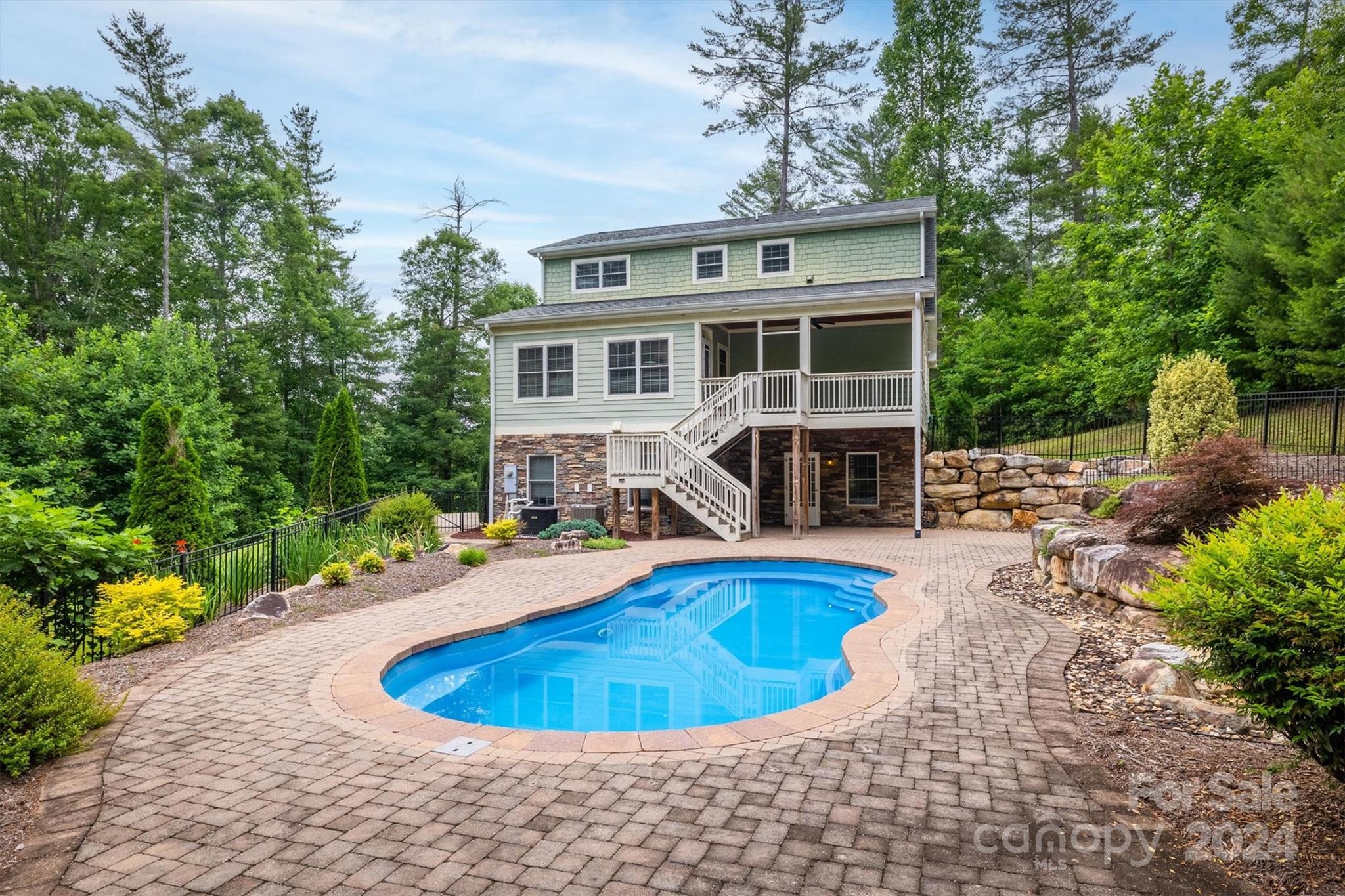 La Foret - Residential