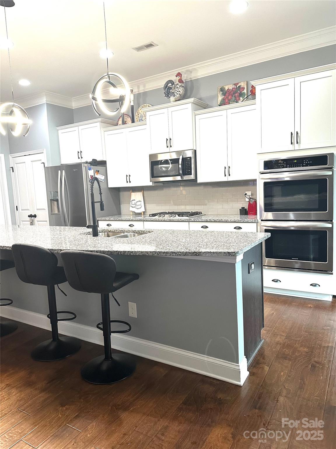 Lakewalk - Residential