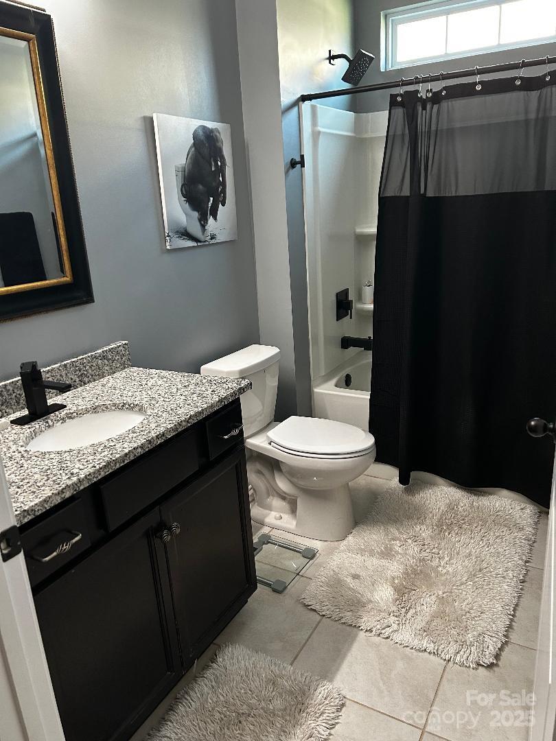 Lakewalk - Residential