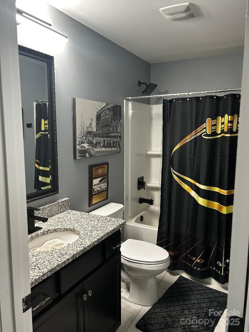 Lakewalk - Residential