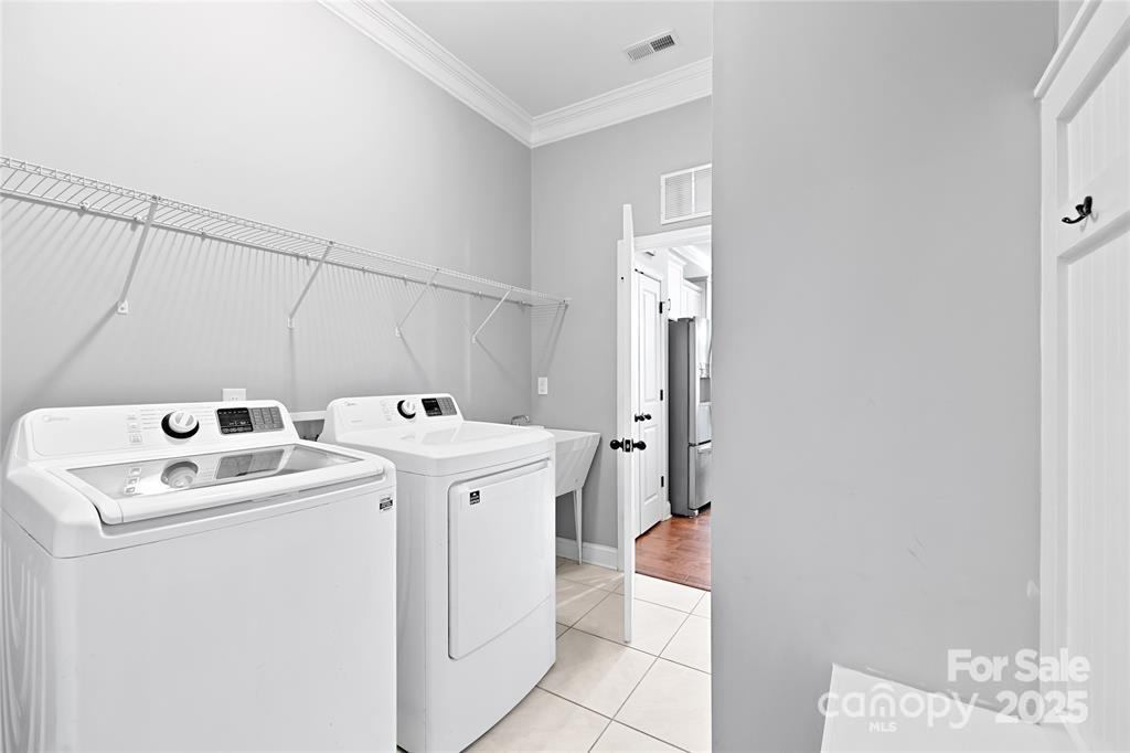 Lakewalk - Residential