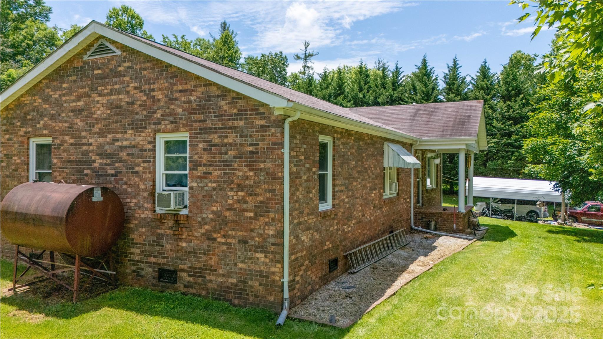 1424 Bear Creek Road