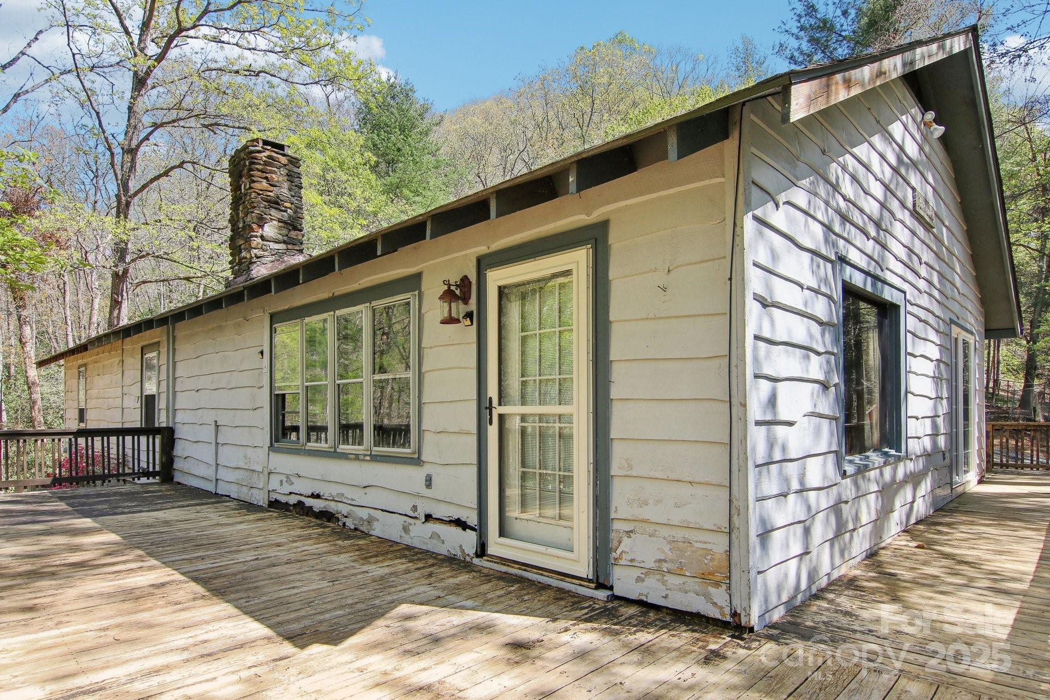 3233 Hebron Road