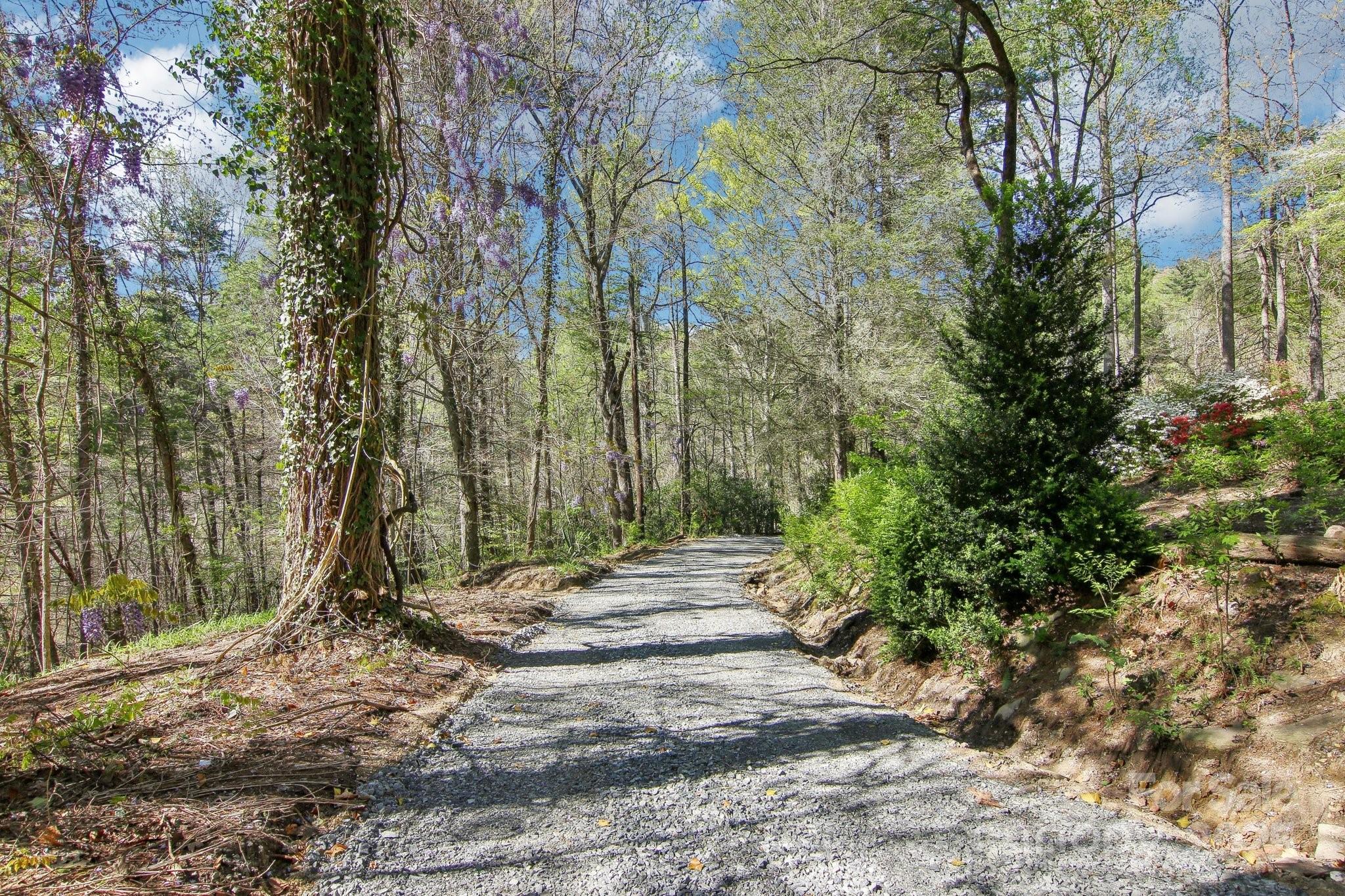 3233 Hebron Road