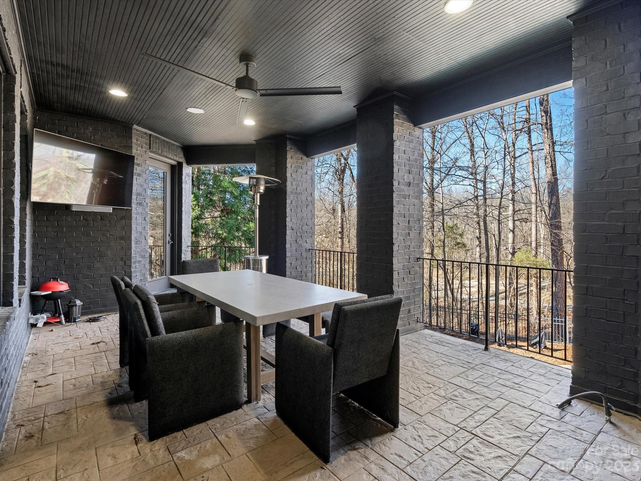 Firethorne - Residential