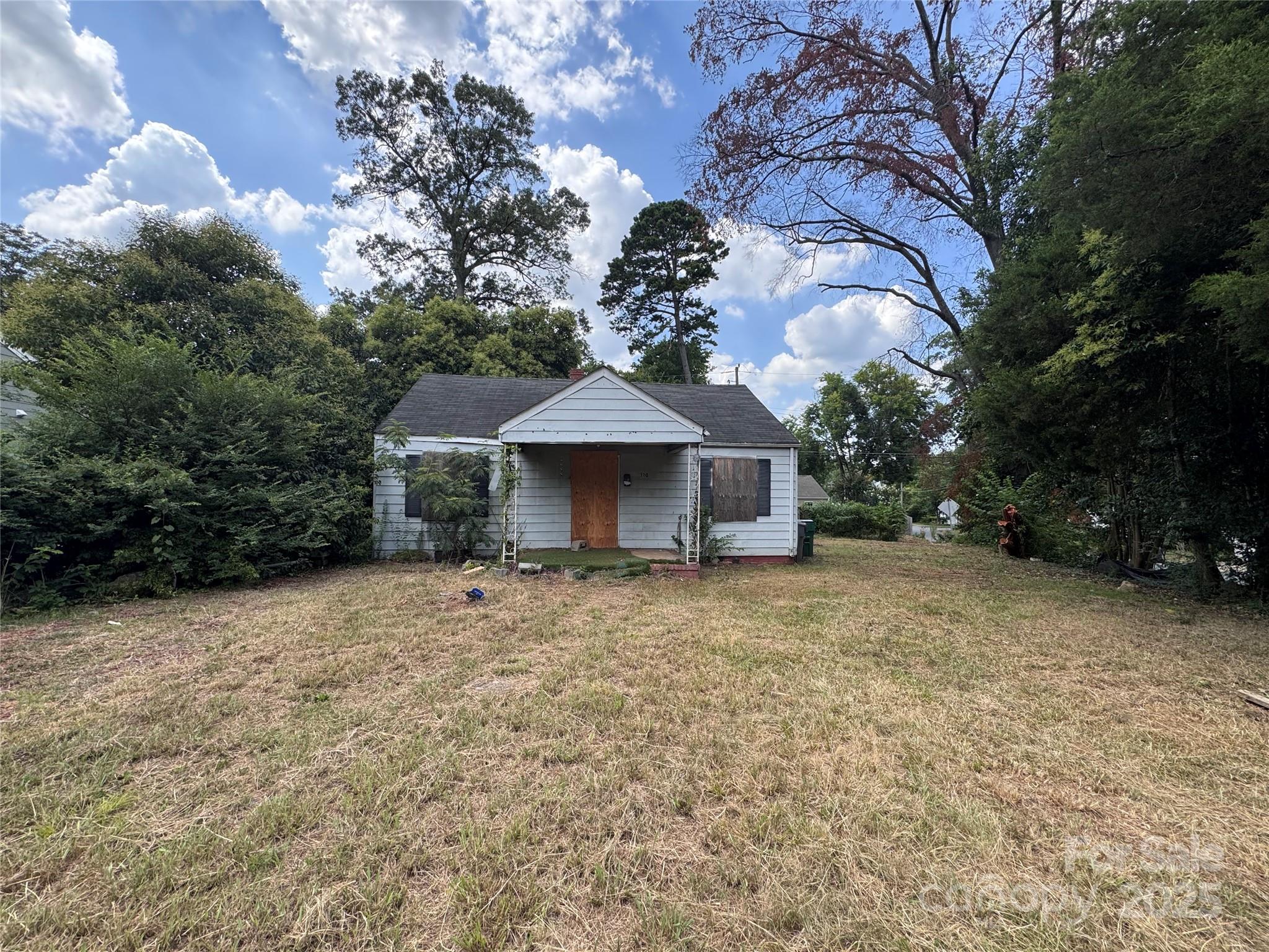 100 S Gardner Avenue