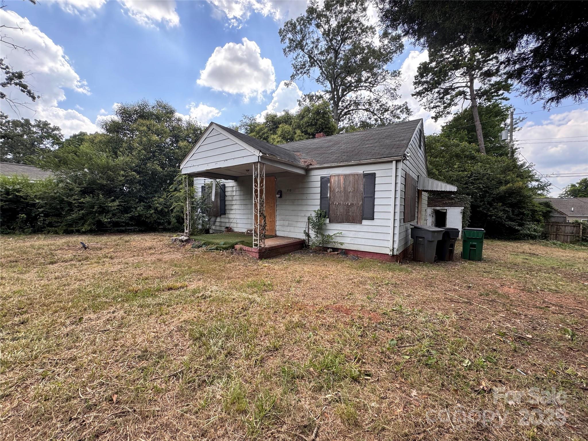 100 S Gardner Avenue