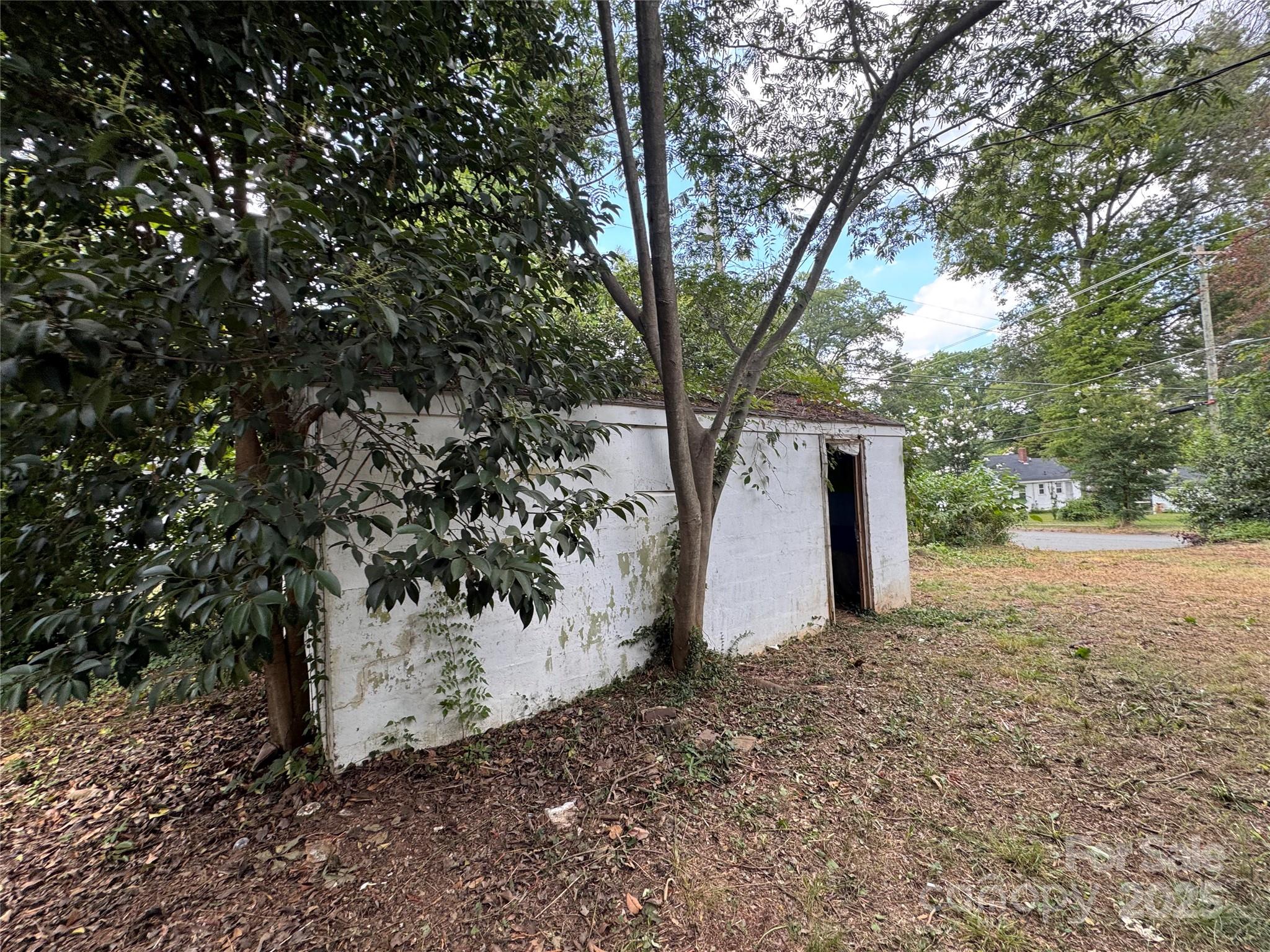 100 S Gardner Avenue