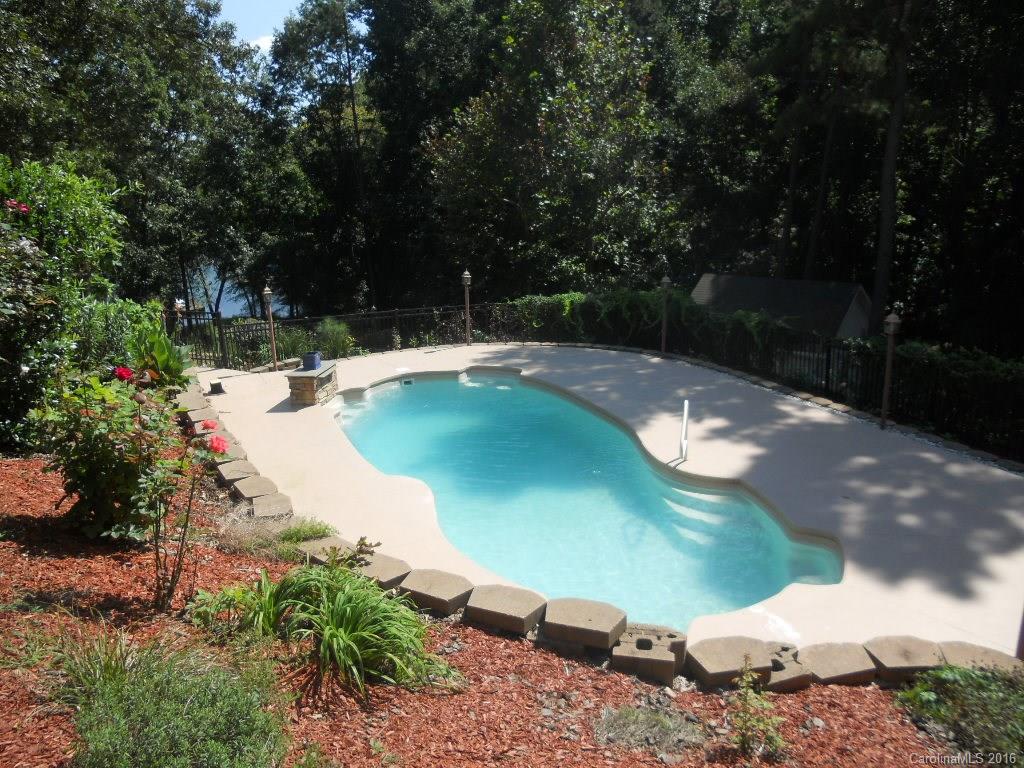 Tega Cay - Residential