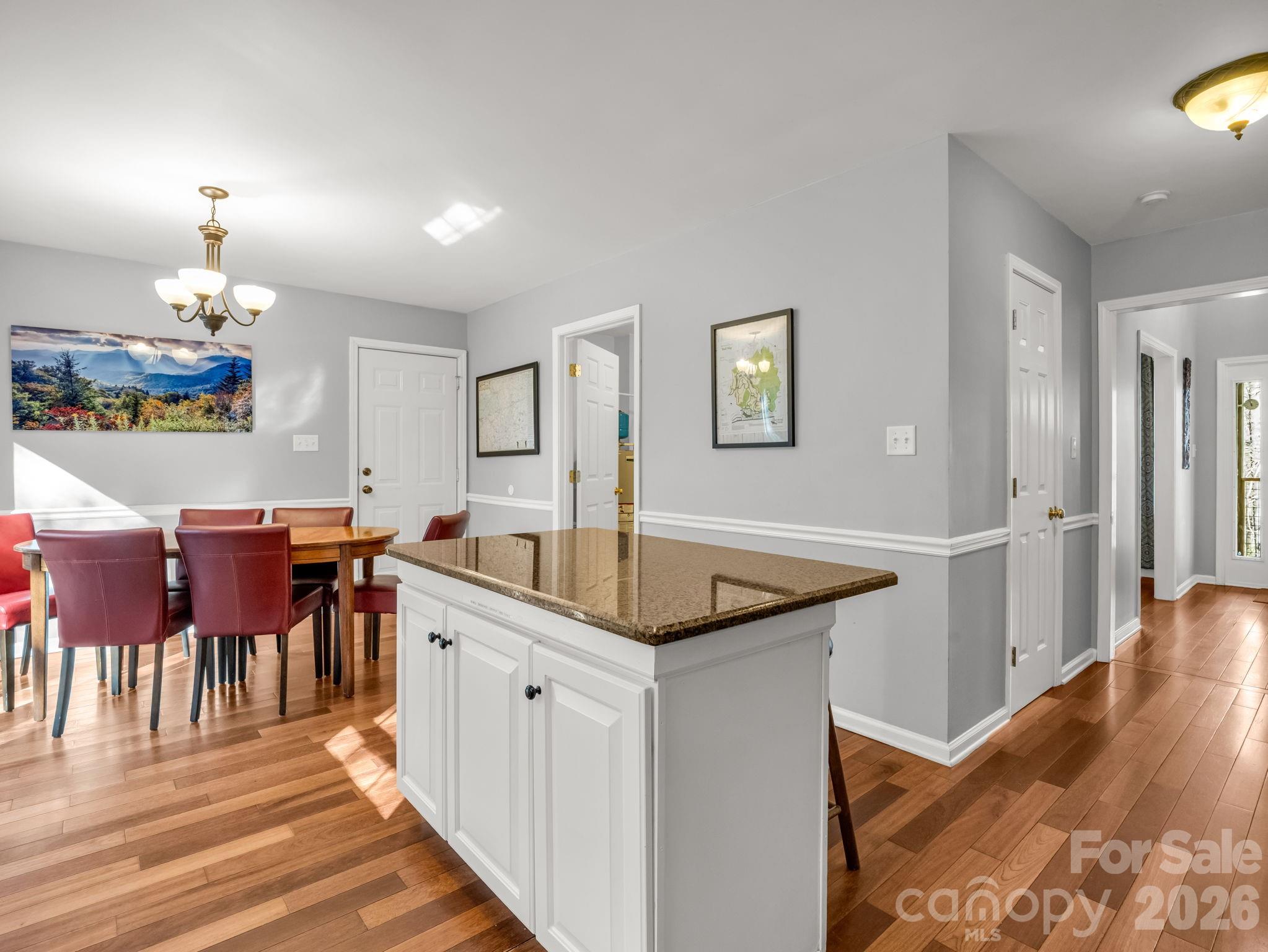 108 Nuthatch Trace