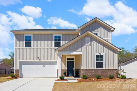 7024 Maple Run Circle Charlotte NC 28215