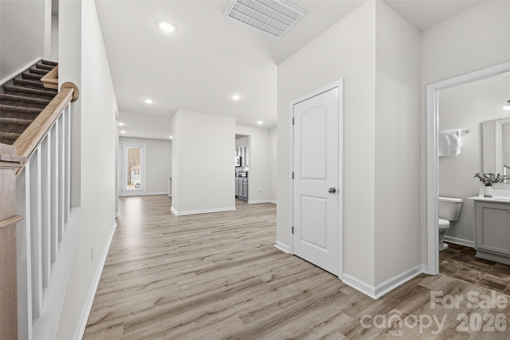 7024 Maple Run Circle