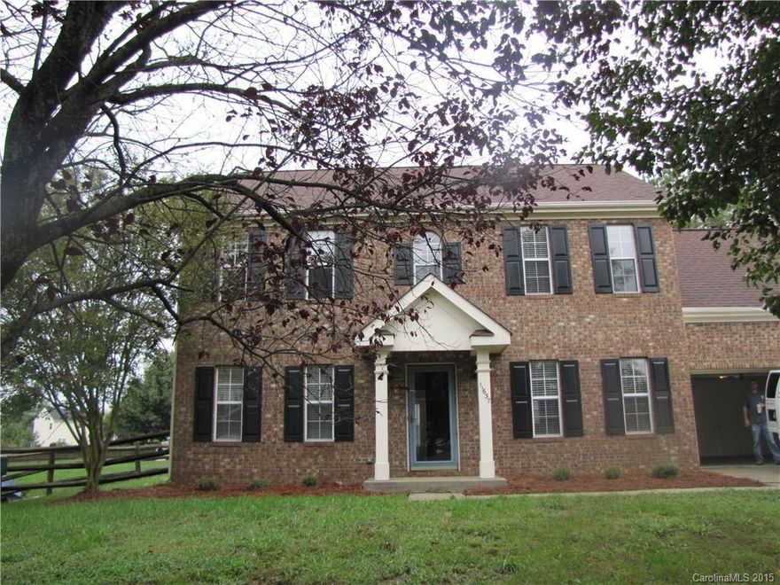 Located on a cul-de-sac lot, this stately brick-front home is move-in ready! The layout incl a formal LR and DR w/crown molding, and a cozy GR w/a wood-burning fireplace. The kitchen is equipped w/an island and tile flooring, plus a breakfast nook w/access to the patio. All of the BRs are located on the upper level, incl the master suite w/a deep tray ceiling, and a private bath w/a dual vanity, garden tub and shower. A utility building in the split-wood fenced backyard provides extra storage.