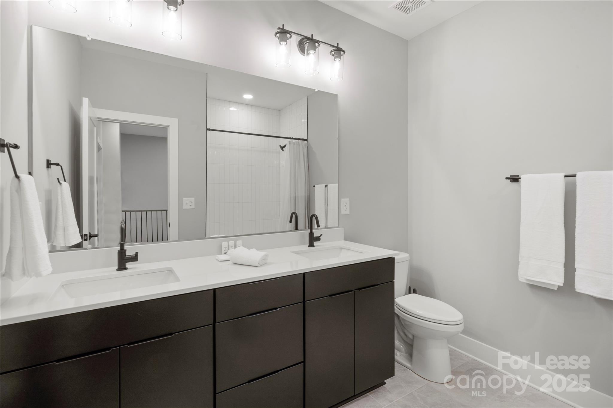 Charlotte, North Carolina 28217, United States, 3 Bedrooms Bedrooms, ,3 BathroomsBathrooms,Residential,Active,2115