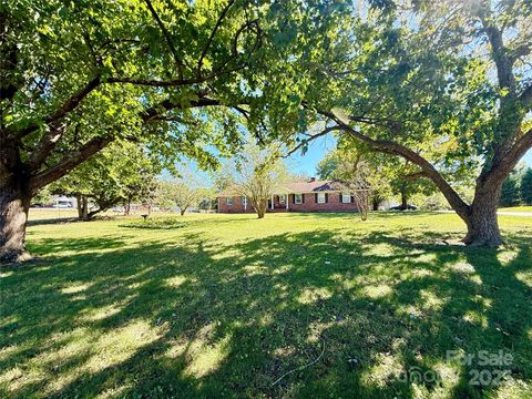 2320 Flat Creek Road Lancaster SC 29720