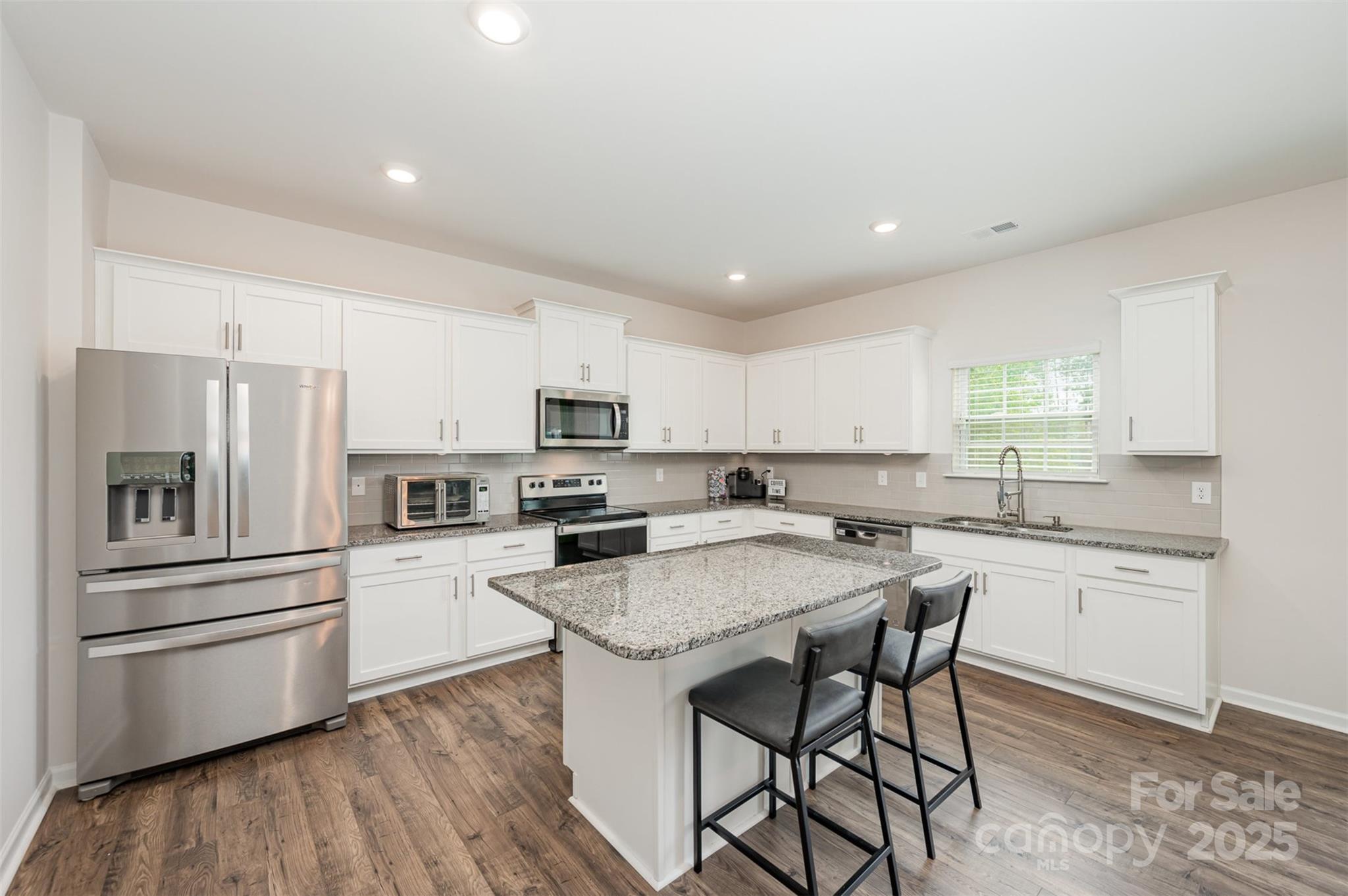 711 Saddlebred Lane