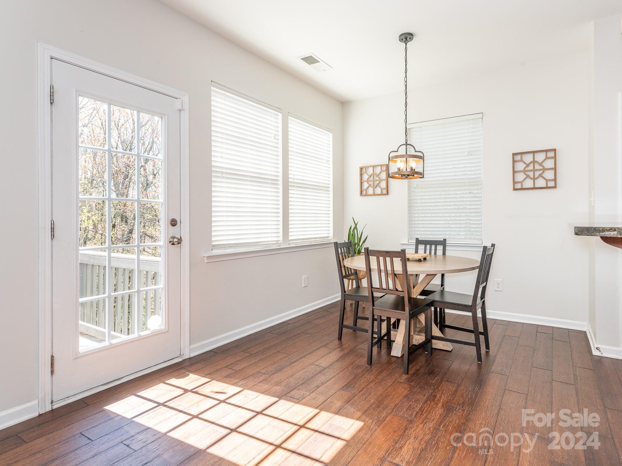 English Trails - Residential