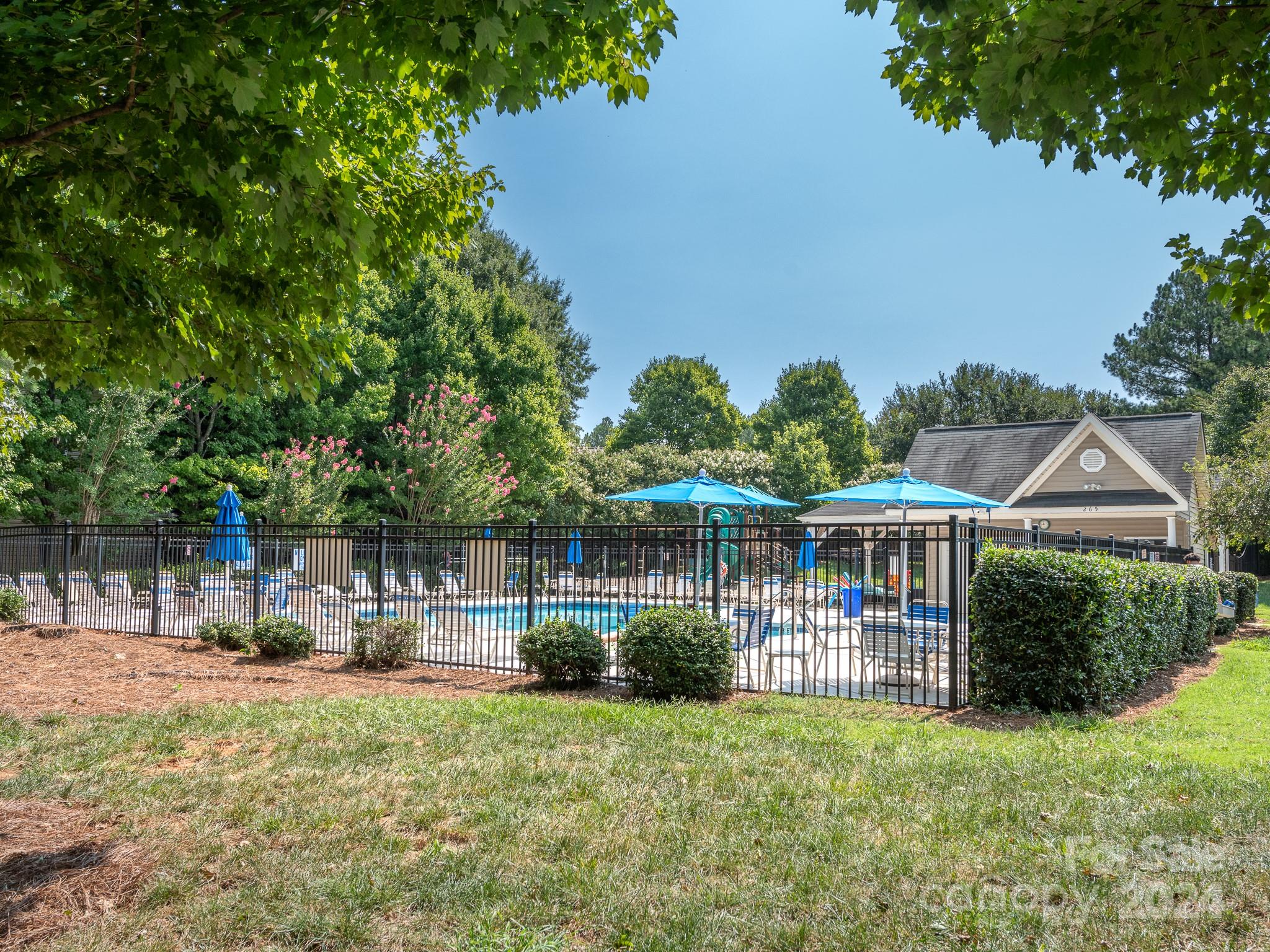 English Trails - Residential