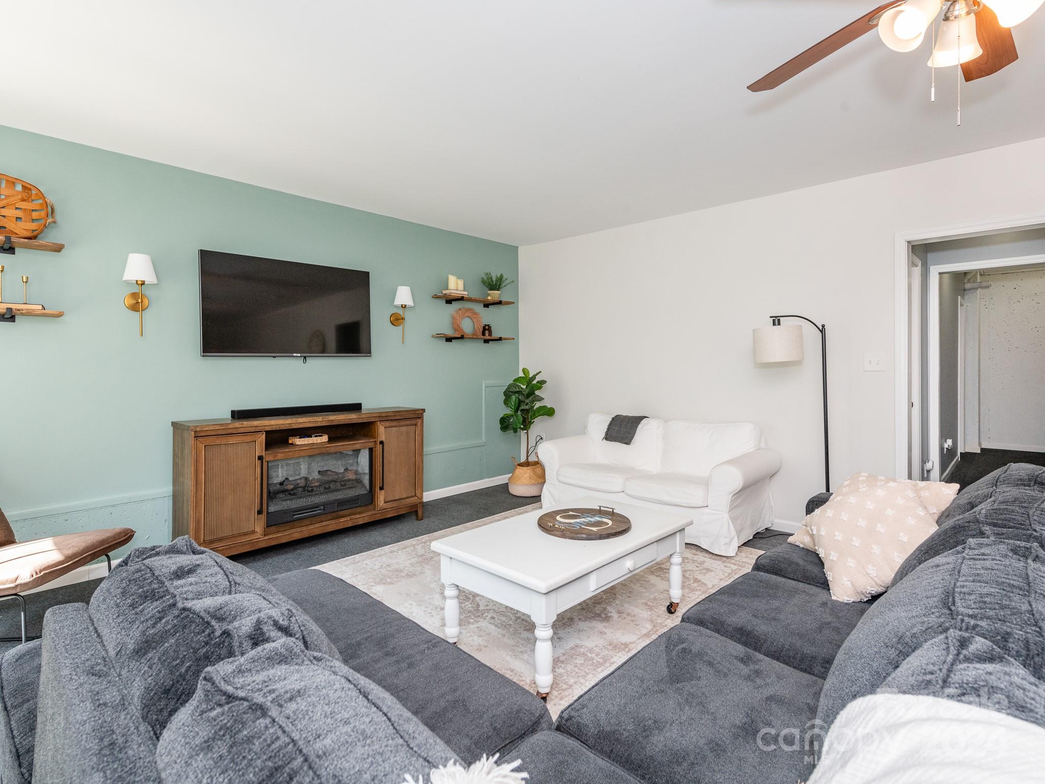 English Trails - Residential