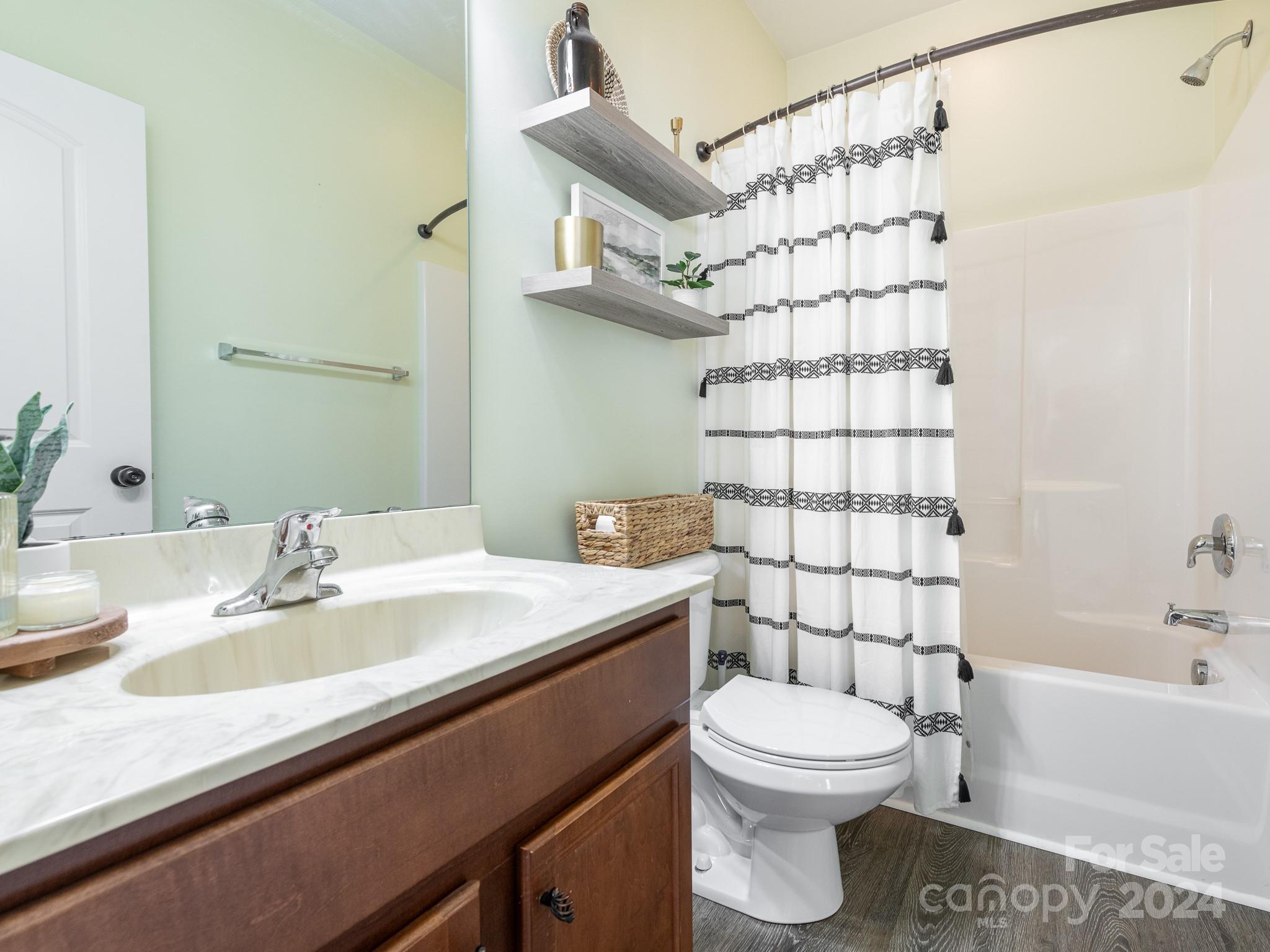 English Trails - Residential