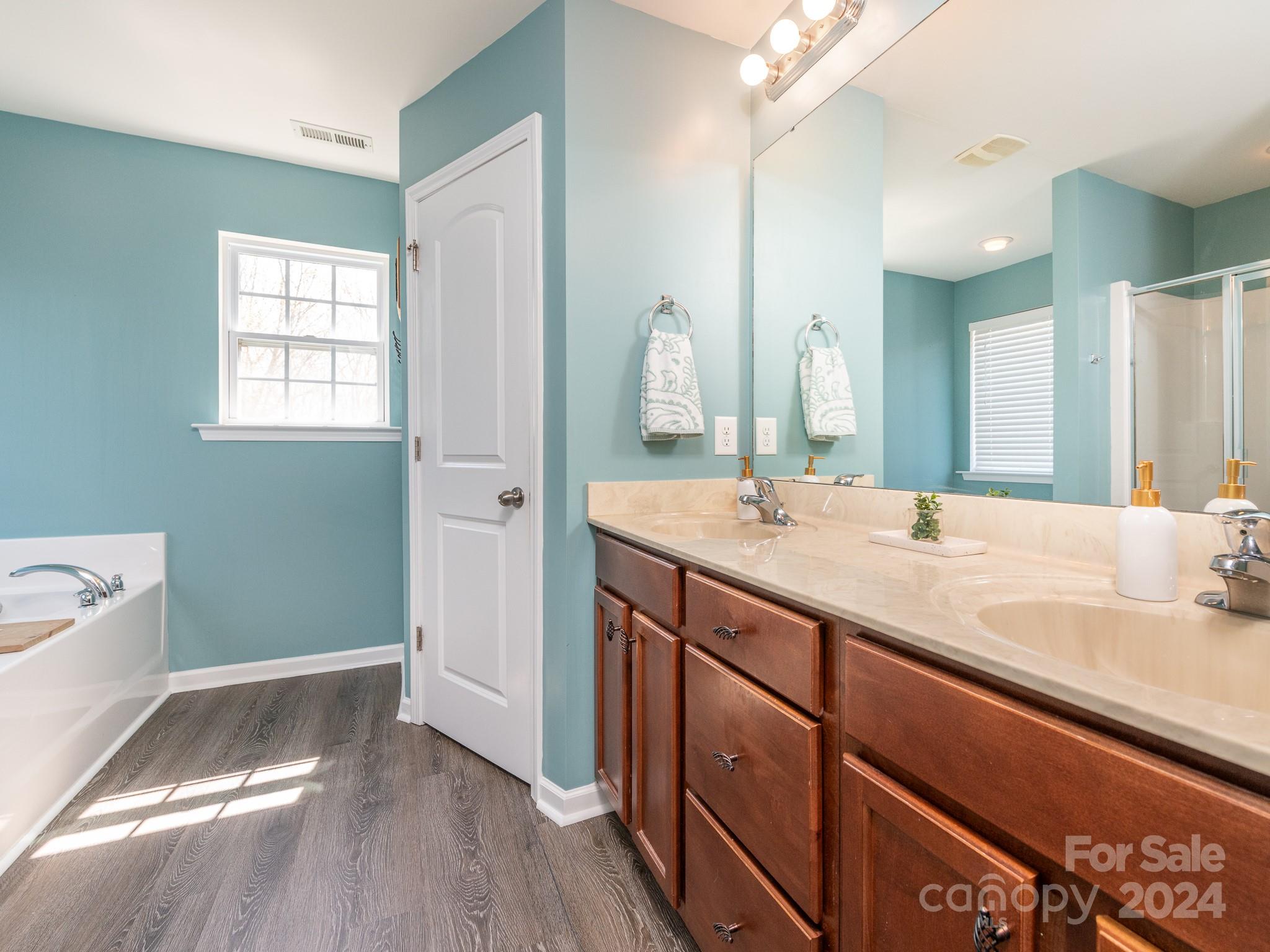 English Trails - Residential