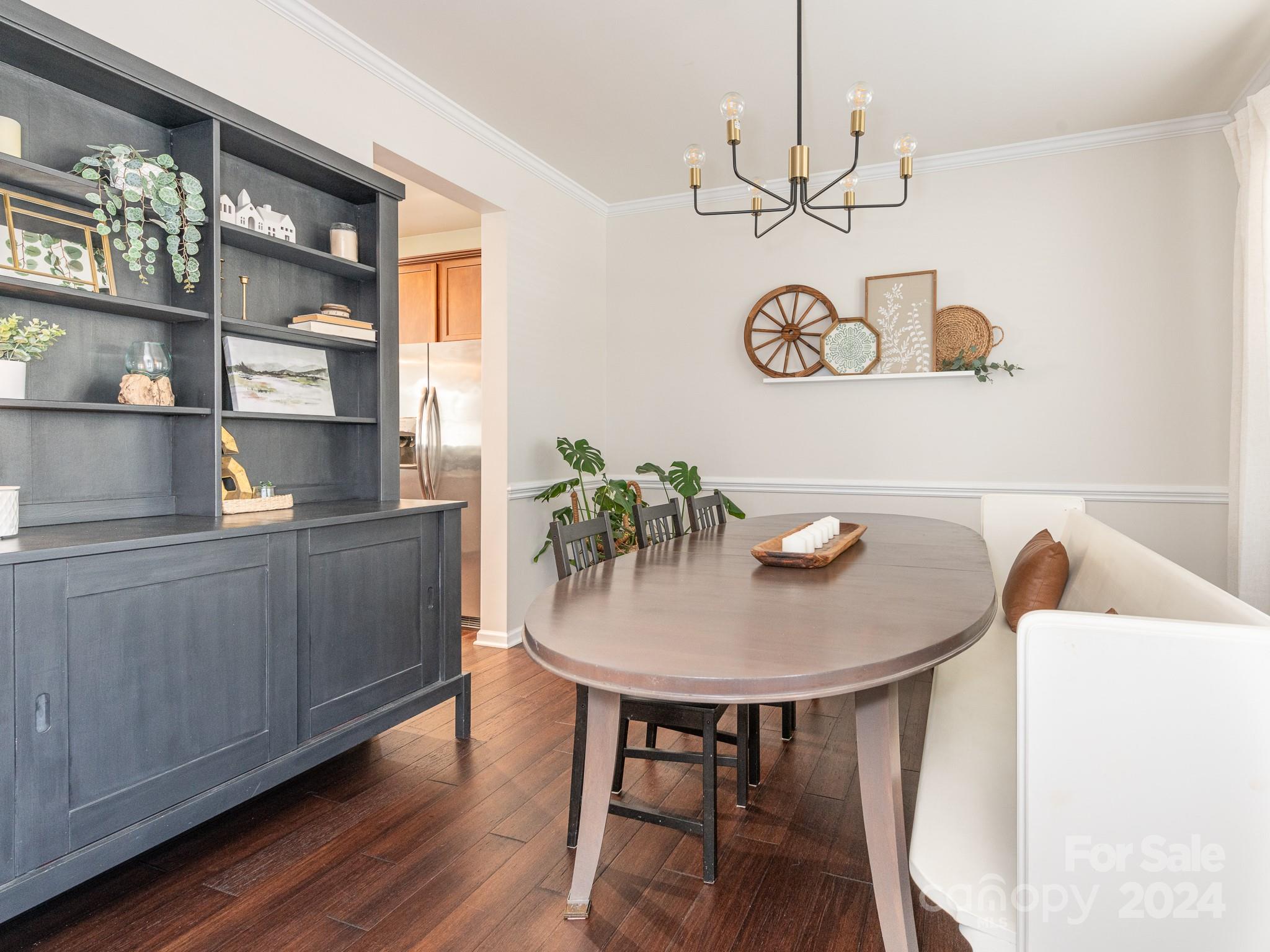 English Trails - Residential