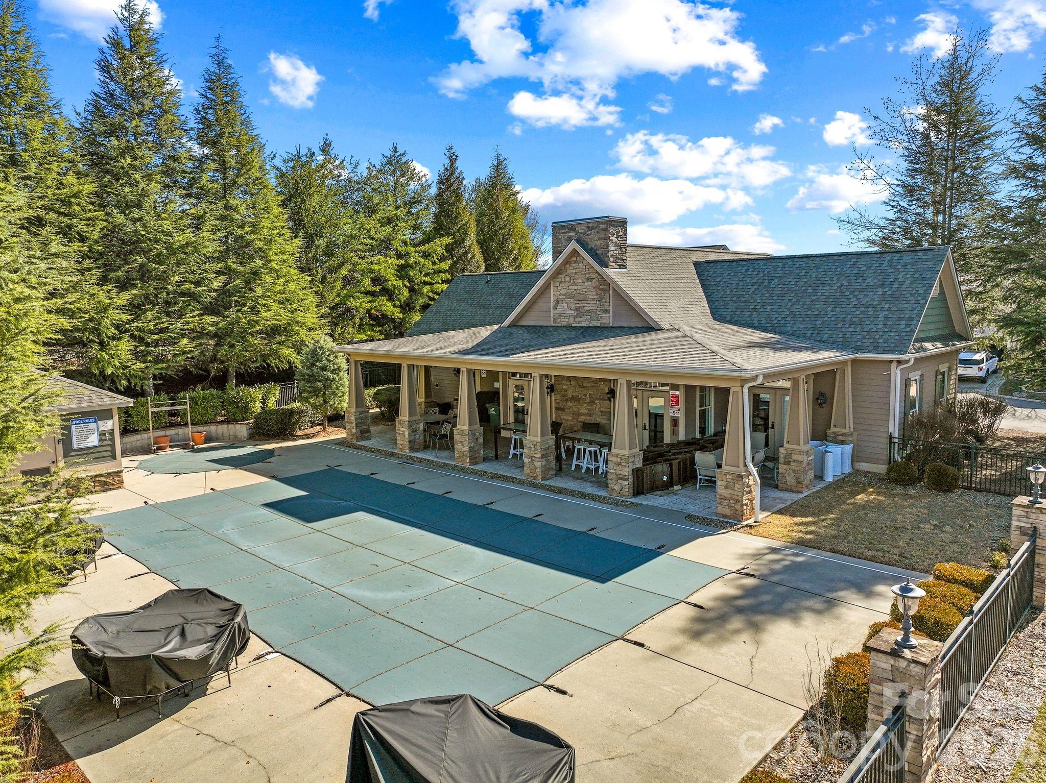 The Views at Rose Hill - Residential