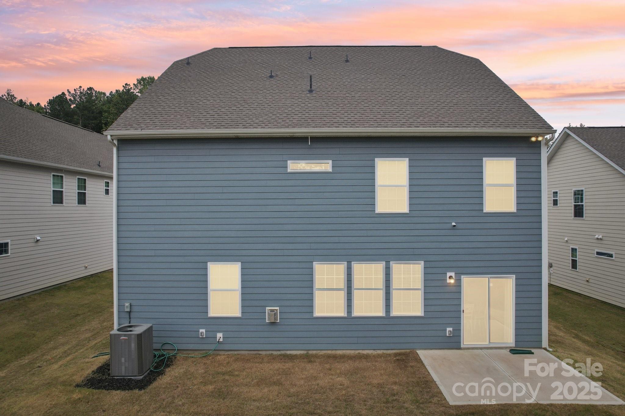 Falls Cove at Lake Norman - Residential