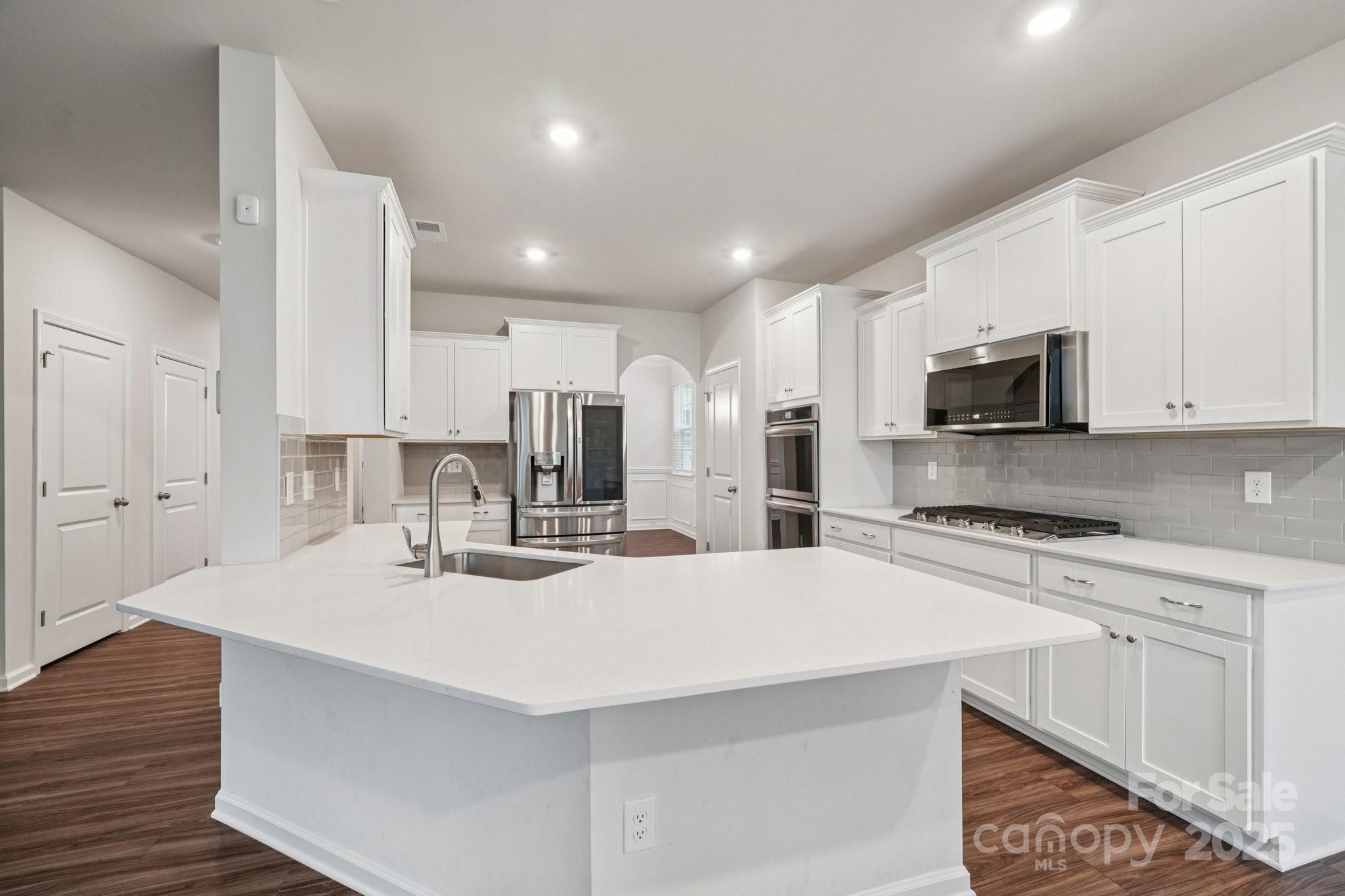 Falls Cove at Lake Norman - Residential