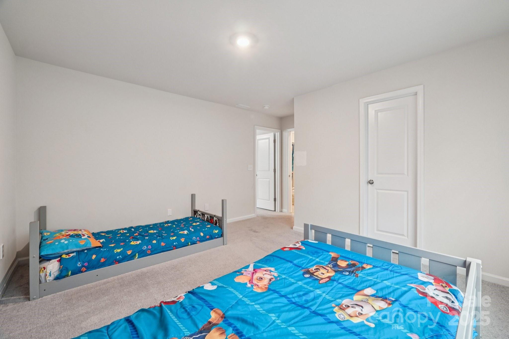 Falls Cove at Lake Norman - Residential