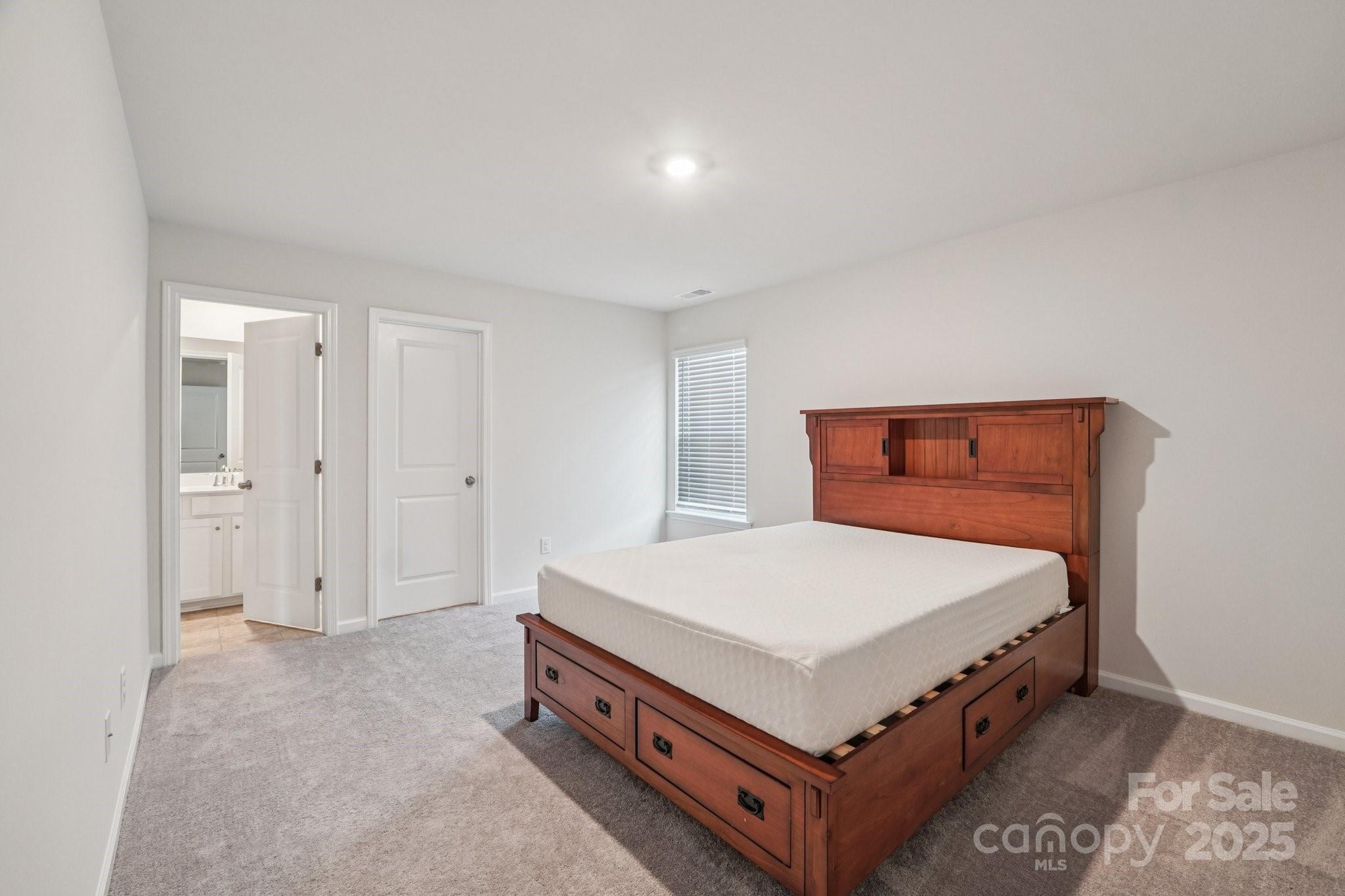 Falls Cove at Lake Norman - Residential