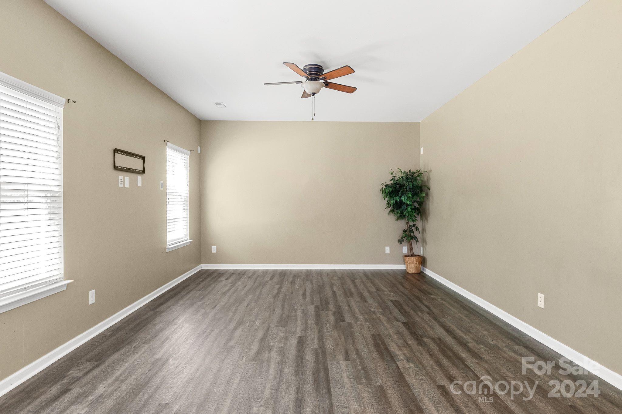 Holly Hill - Residential