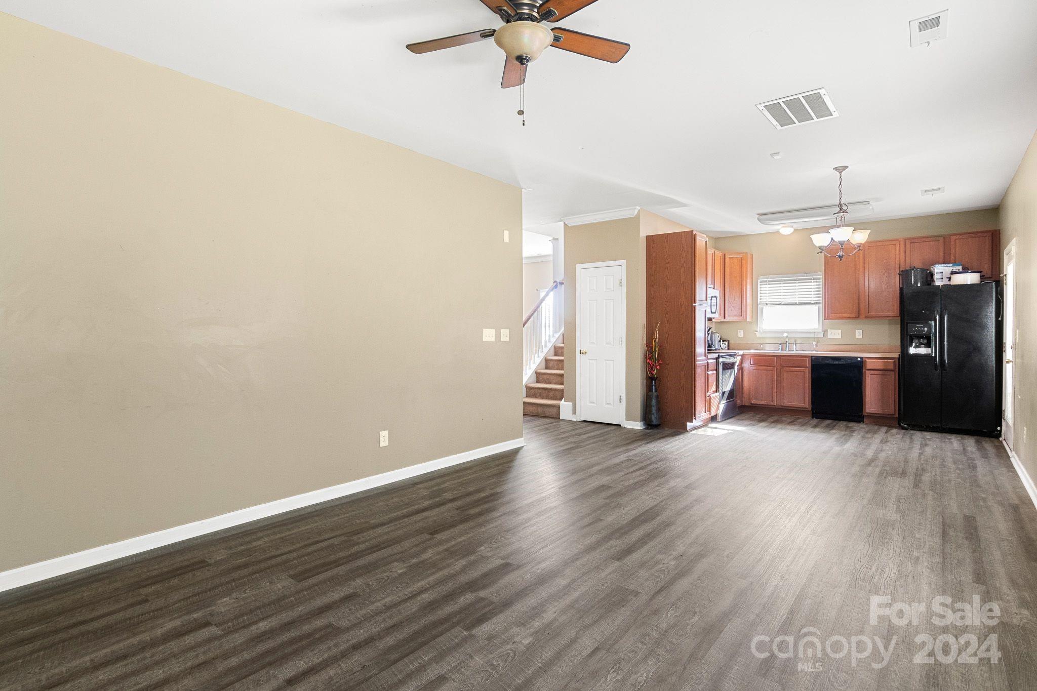 Holly Hill - Residential